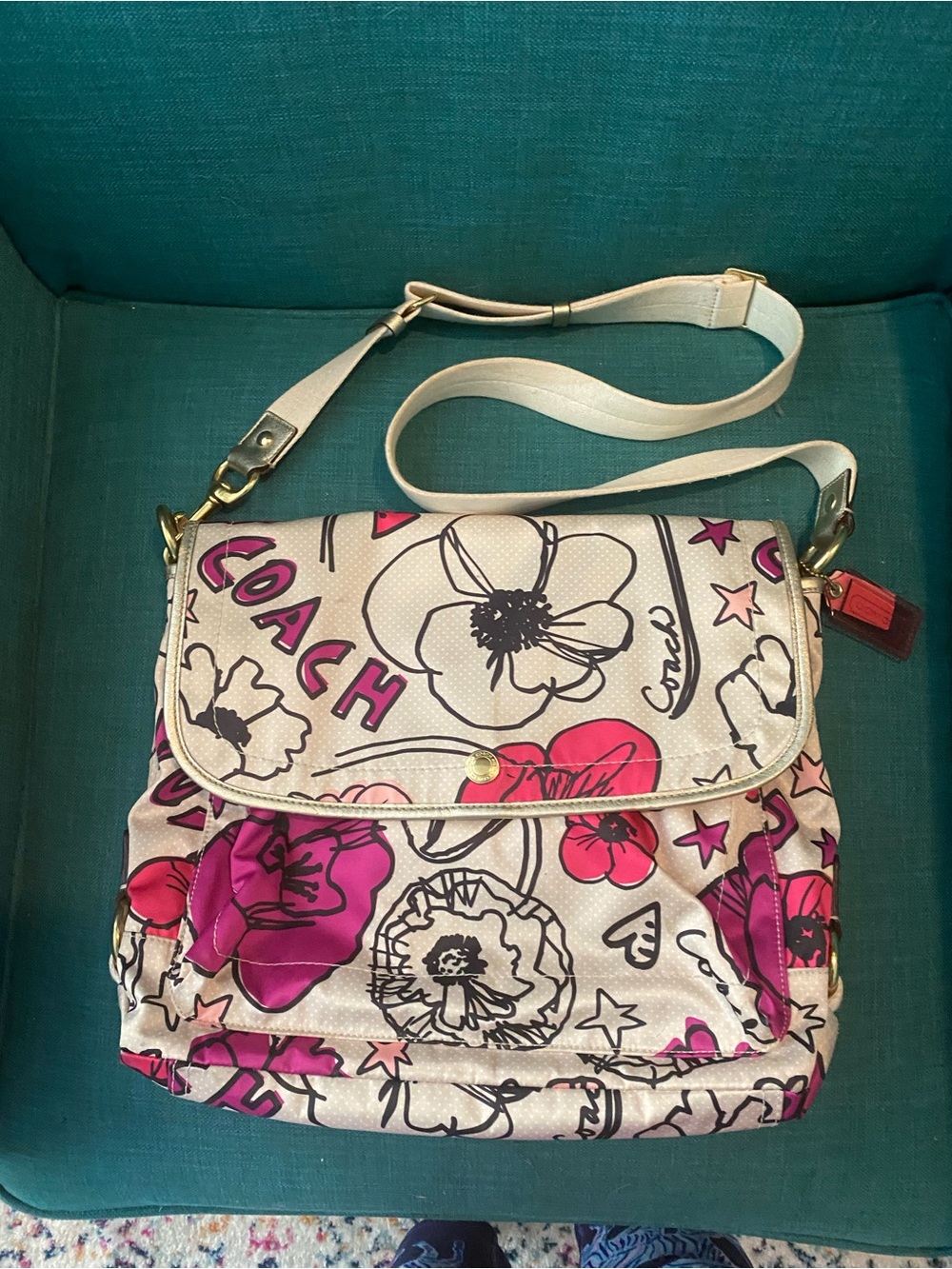 Coach Poppy Kyra graffiti messenger bag crossbody b1294-f17147